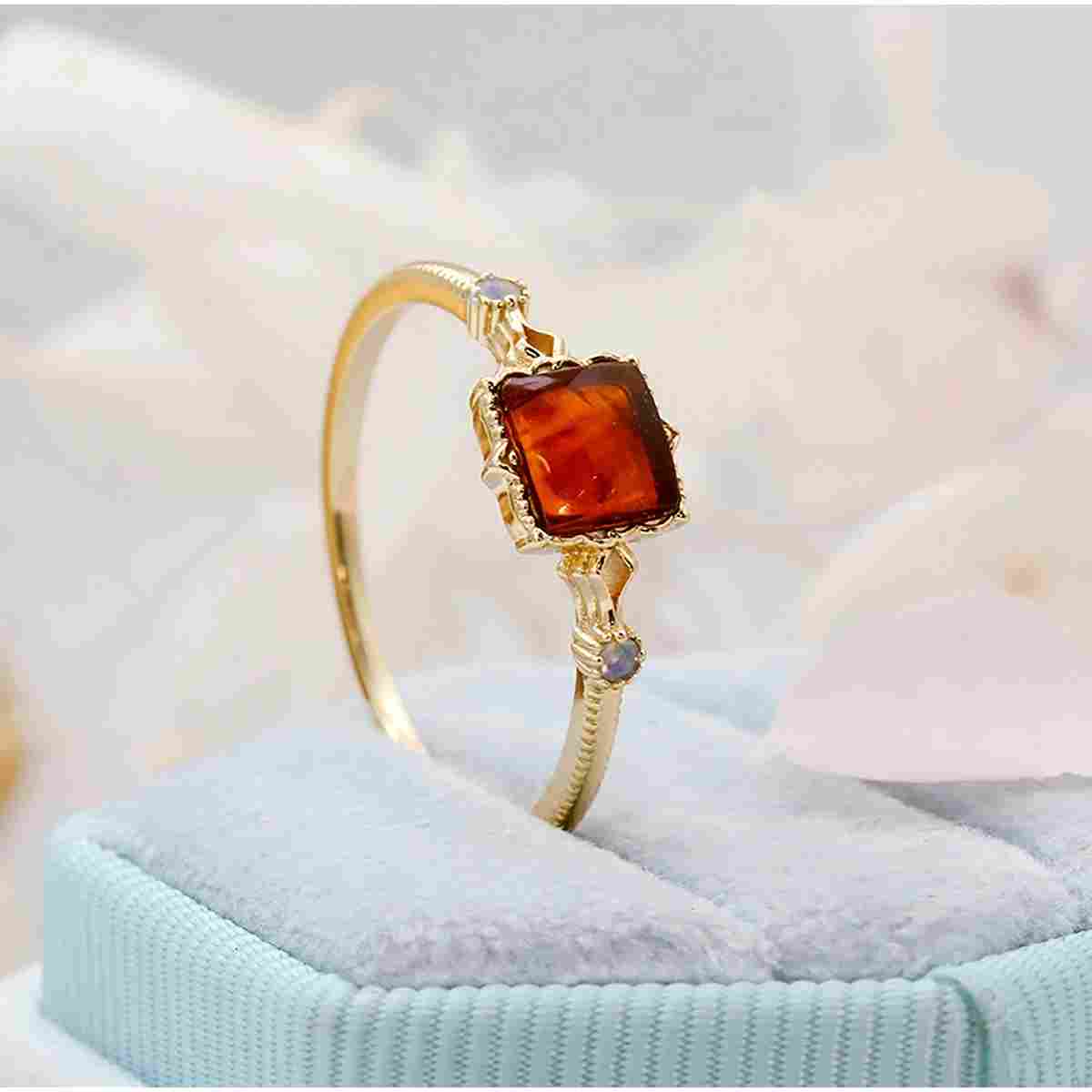 WOMEN RING GOLD