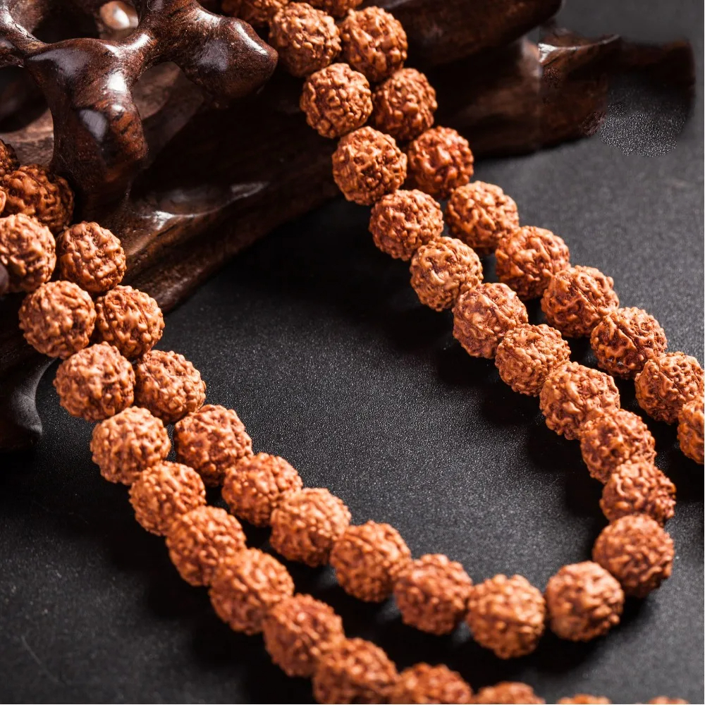 HANDCRAFTED CHAIN MEN