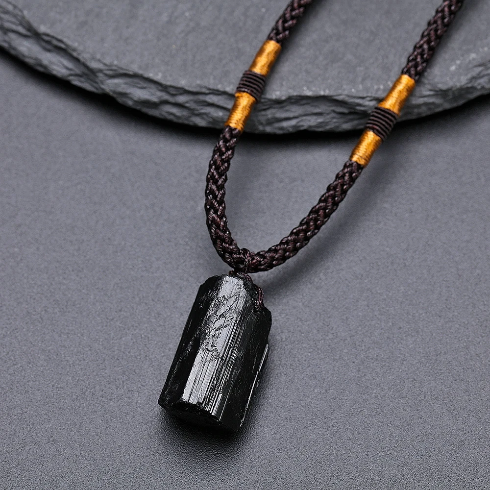HANDCRAFTED CHAIN MEN