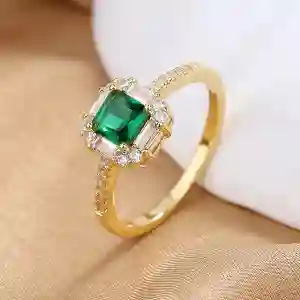 WOMEN RING GOLD